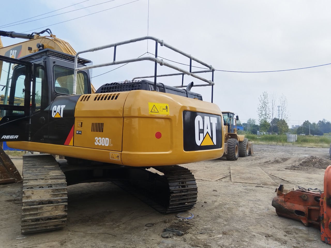 CATERPILLAR 330DL good condition 2024 30 ton excavator for sale - Máy xúc bánh xích: hình 4 CATERPILLAR 330DL good condition 2024 30 ton excavator for sale - Máy xúc bánh xích: hình 4