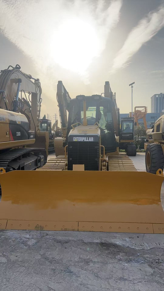 CATERPILLAR D5k diesel compact precision fuel-efficient cater bulldozer - Máy ủi: hình 3 CATERPILLAR D5k diesel compact precision fuel-efficient cater bulldozer - Máy ủi: hình 3