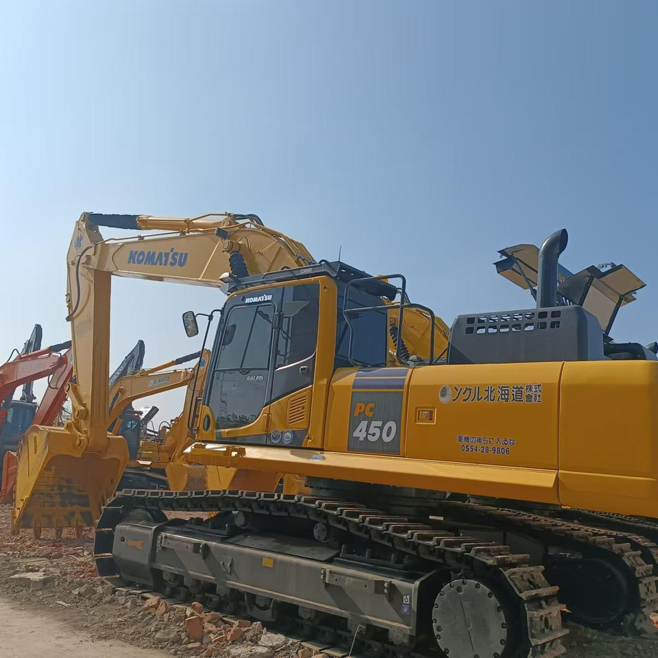KOMATSU pc450-8 PC450-8 Used Machinery: Fuel-efficient and durable, specially designed for mining/earthwork - Máy xúc bánh xích: hình 3 KOMATSU pc450-8 PC450-8 Used Machinery: Fuel-efficient and durable, specially designed for mining/earthwork - Máy xúc bánh xích: hình 3