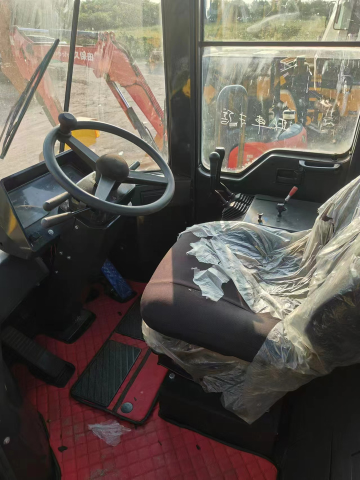 KOMATSU wa380 Low hours, direct supply from the source, lower prices - Máy xúc lật bánh lốp: hình 4 KOMATSU wa380 Low hours, direct supply from the source, lower prices - Máy xúc lật bánh lốp: hình 4