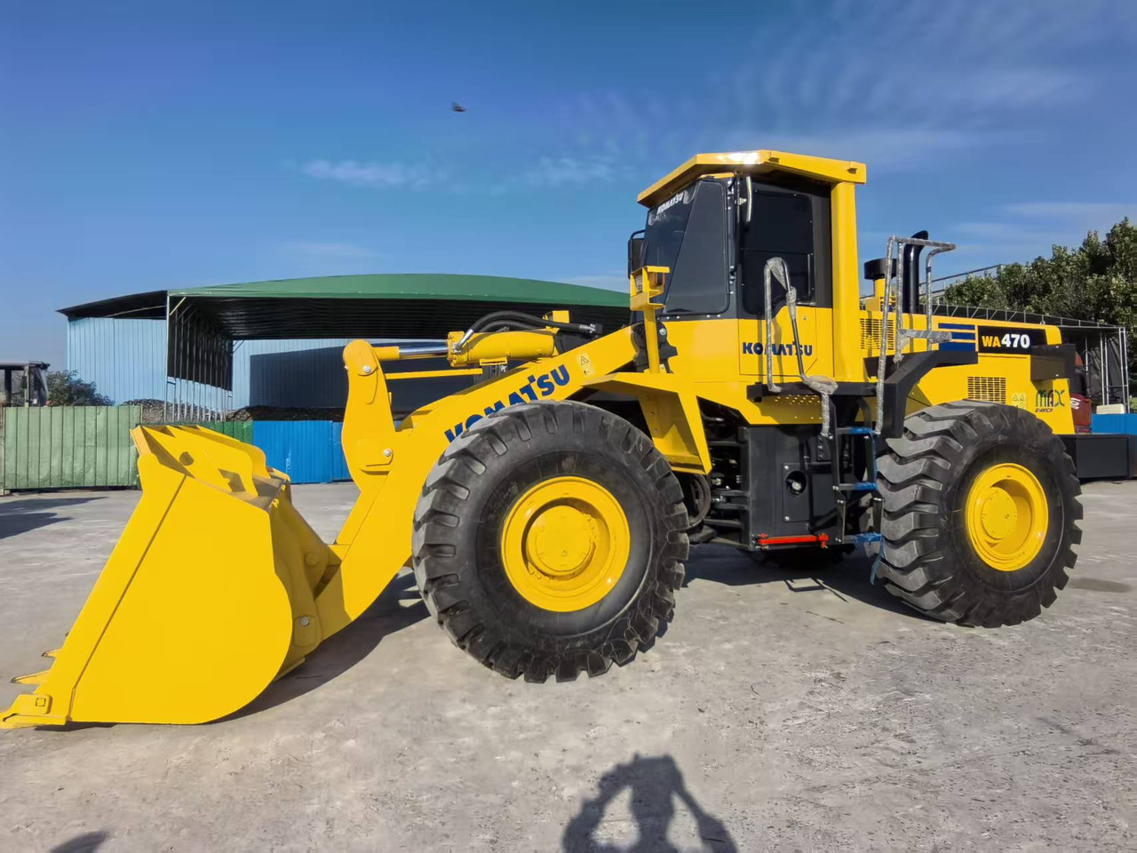 KOMATSU wa470 Low work hours, direct supply from the source, lower price - Máy xúc lật bánh lốp: hình 4 KOMATSU wa470 Low work hours, direct supply from the source, lower price - Máy xúc lật bánh lốp: hình 4