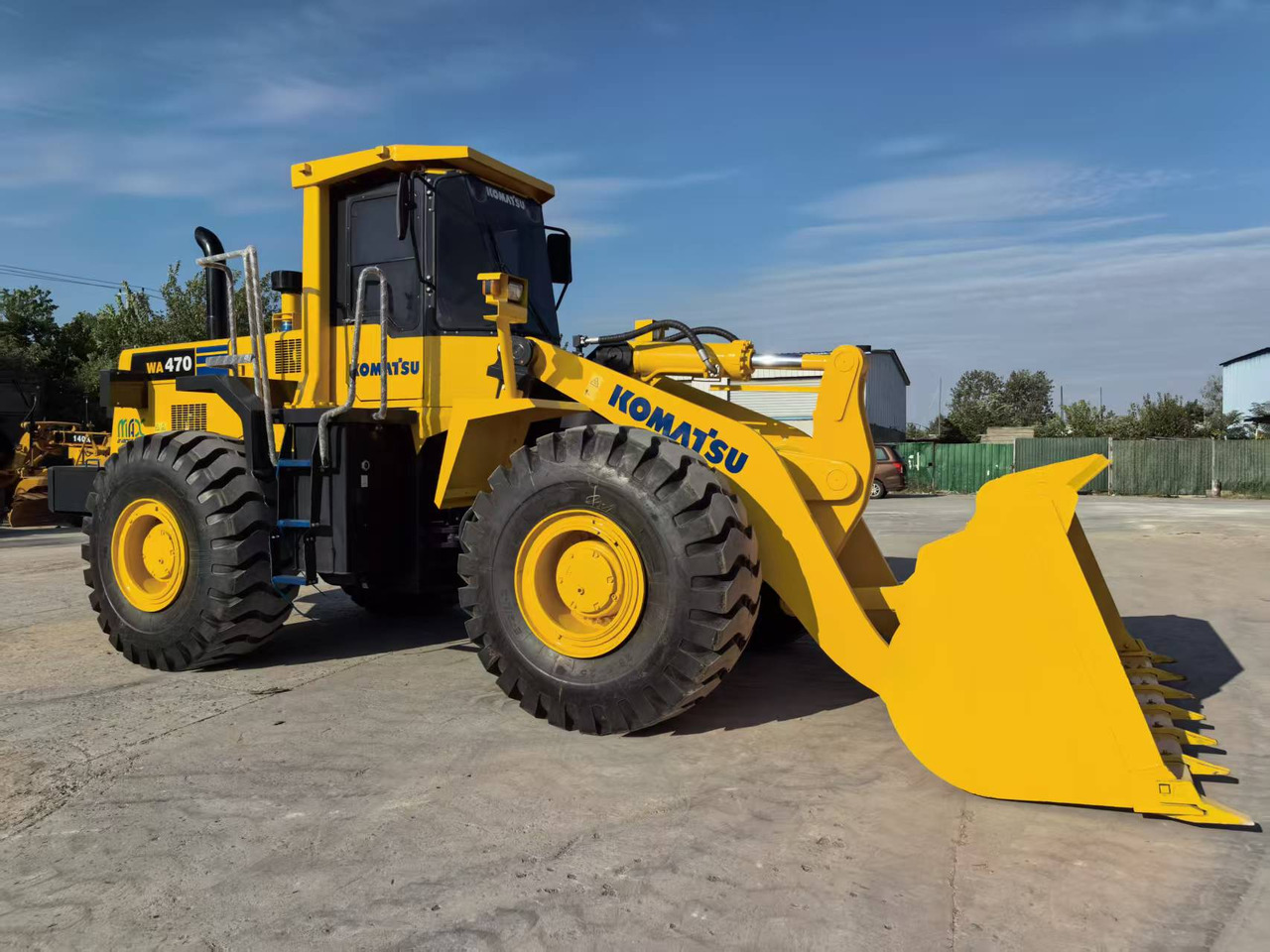 KOMATSU wa470 Low work hours, direct supply from the source, lower price - Máy xúc lật bánh lốp: hình 1 KOMATSU wa470 Low work hours, direct supply from the source, lower price - Máy xúc lật bánh lốp: hình 1