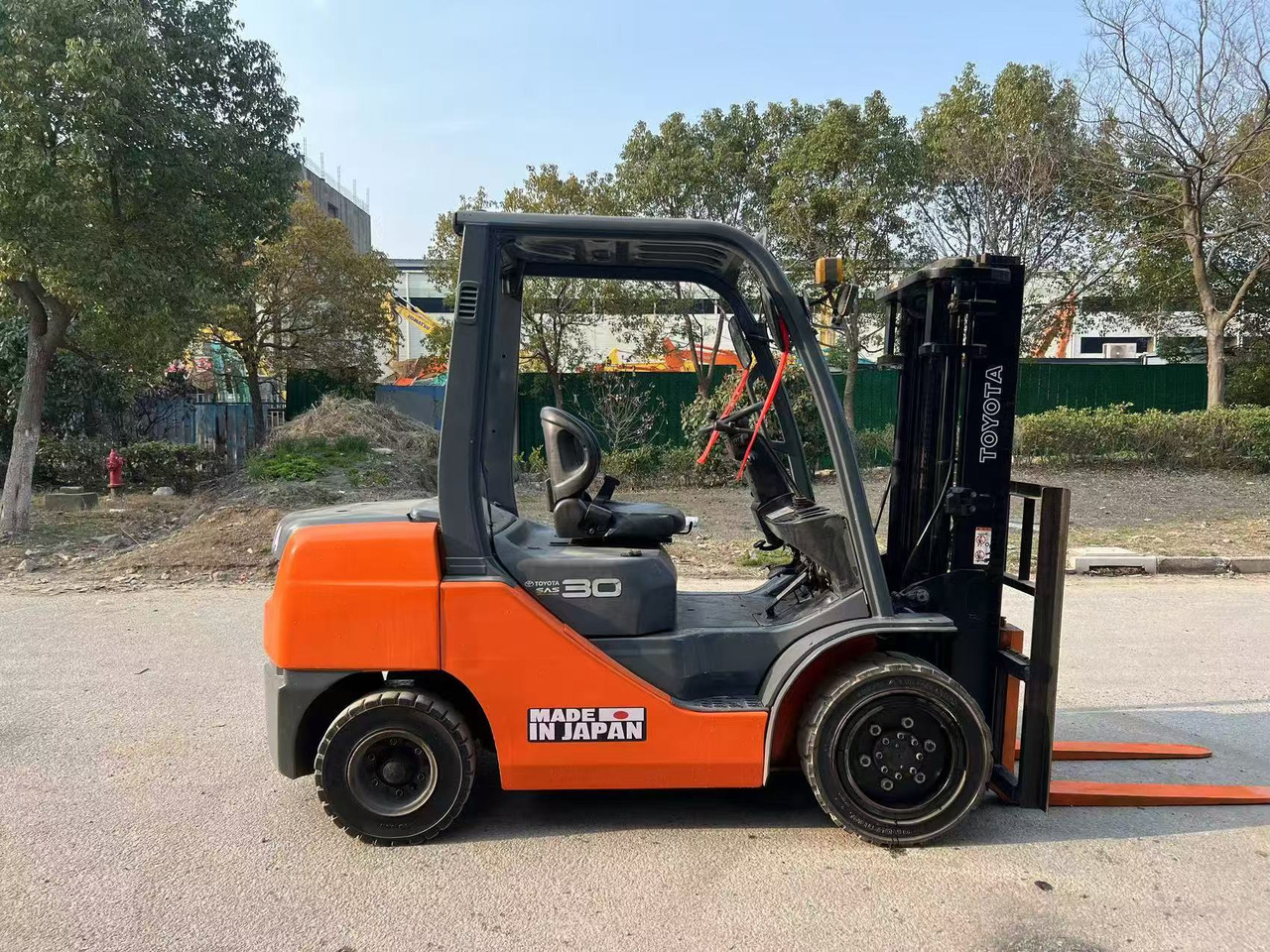 TOYOTA 3 ton 8F used japan brand diesel forklift - Xe nâng diesel: hình 1 TOYOTA 3 ton 8F used japan brand diesel forklift - Xe nâng diesel: hình 1