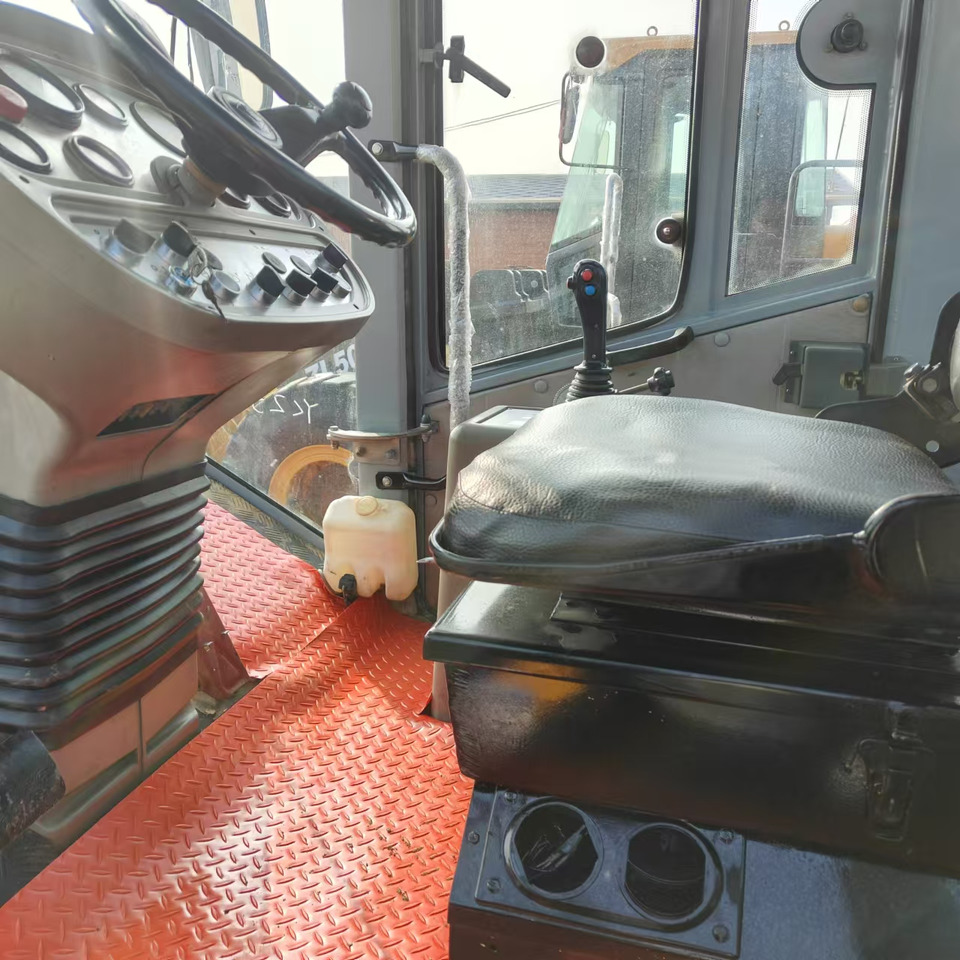 XCMG XS223J used road roller low hours factory price - Máy lăn đường: hình 4 XCMG XS223J used road roller low hours factory price - Máy lăn đường: hình 4