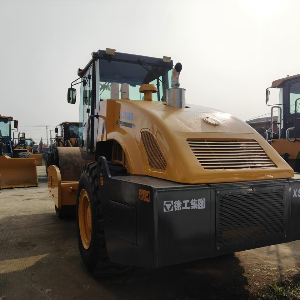 XCMG XS223J used road roller low hours factory price - Máy lăn đường: hình 2 XCMG XS223J used road roller low hours factory price - Máy lăn đường: hình 2