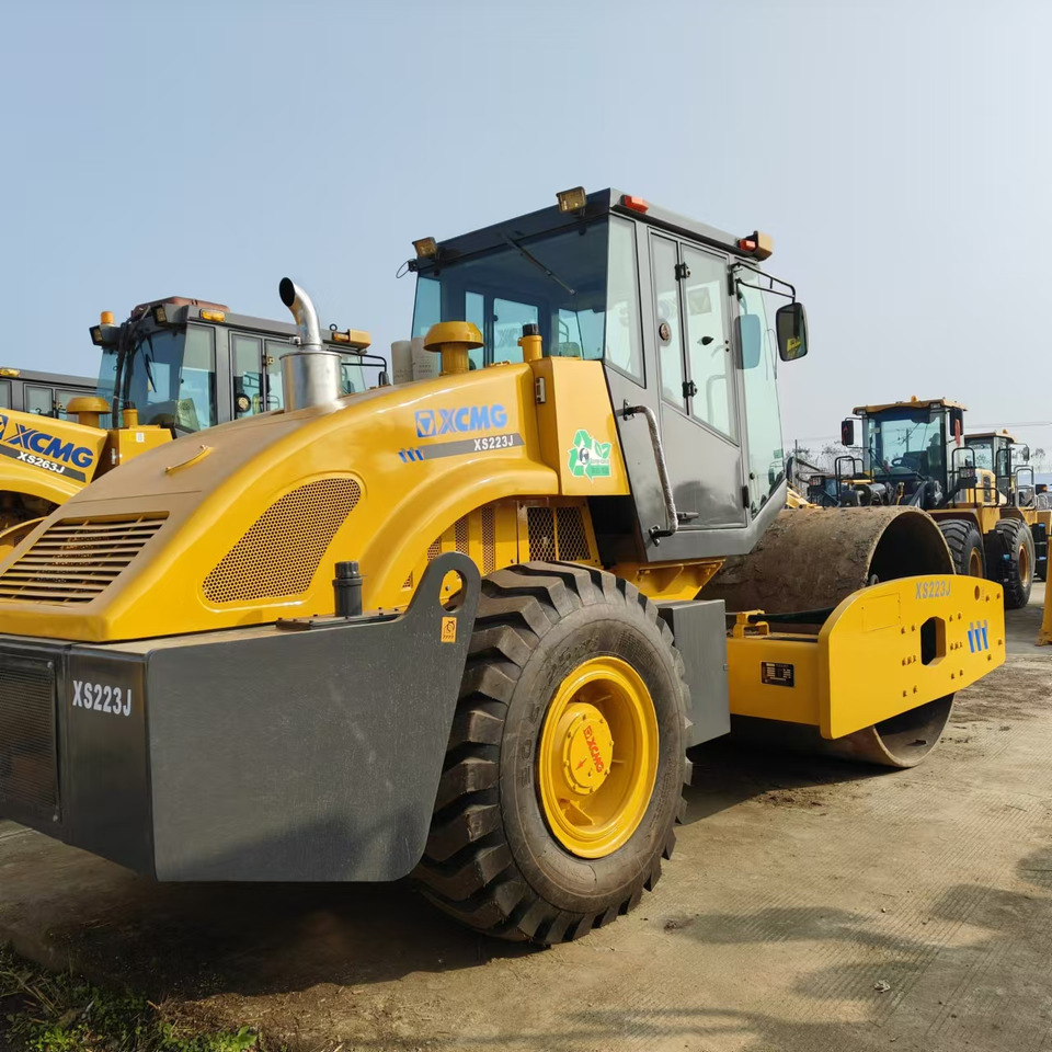 XCMG XS223J used road roller low hours factory price - Máy lăn đường: hình 3 XCMG XS223J used road roller low hours factory price - Máy lăn đường: hình 3