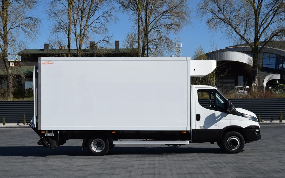 Iveco DAILY 70C18 / 3.0 - 180 KM / AUTOMAT HI-MATIC / 3 OSOBY / CHŁODNIA - MROŹNIA 4,55 M / AGREGAD FRIGOBLOCK / WINDA SORENSEN / KLIMA / TEMPOMAT / KAMERA COFANIA / REGULOWANE ZAWIESZENIE / SERWISOWA - Xe tải đông lạnh: hình 4 Iveco DAILY 70C18 / 3.0 - 180 KM / AUTOMAT HI-MATIC / 3 OSOBY / CHŁODNIA - MROŹNIA 4,55 M / AGREGAD FRIGOBLOCK / WINDA SORENSEN / KLIMA / TEMPOMAT / KAMERA COFANIA / REGULOWANE ZAWIESZENIE / SERWISOWA - Xe tải đông lạnh: hình 4