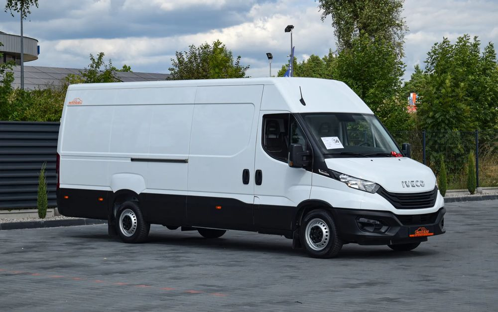 Iveco DAILY MAXI 35S16 / 2.3 - 160 KM / AUTOMAT HI-MATIC / NOWY MODEL / 3 OSOBY / DOSTAWCZE / BLASZAK / KLIMA / 2023 / SERWISOWANY / SPROWADZONY Z NIEMIEC - Xe van chở hàng: hình 3 Iveco DAILY MAXI 35S16 / 2.3 - 160 KM / AUTOMAT HI-MATIC / NOWY MODEL / 3 OSOBY / DOSTAWCZE / BLASZAK / KLIMA / 2023 / SERWISOWANY / SPROWADZONY Z NIEMIEC - Xe van chở hàng: hình 3