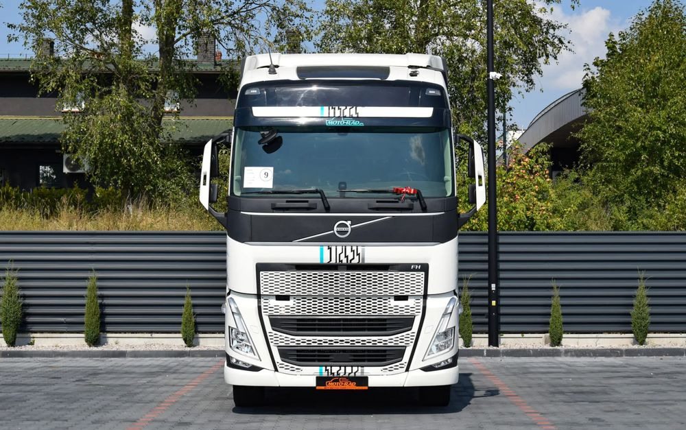 Volvo FH500 / EURO 6 / NOWY MODEL / KLIMATYZACJA POSTOJOWA / ACC / LEDY / 2 ZBIORNIKI / FULL SPILERY / 2023 / NISKI PRZEBIEG / SERWISOWANY / SPROWADZONY - Xe đầu kéo: hình 2 Volvo FH500 / EURO 6 / NOWY MODEL / KLIMATYZACJA POSTOJOWA / ACC / LEDY / 2 ZBIORNIKI / FULL SPILERY / 2023 / NISKI PRZEBIEG / SERWISOWANY / SPROWADZONY - Xe đầu kéo: hình 2