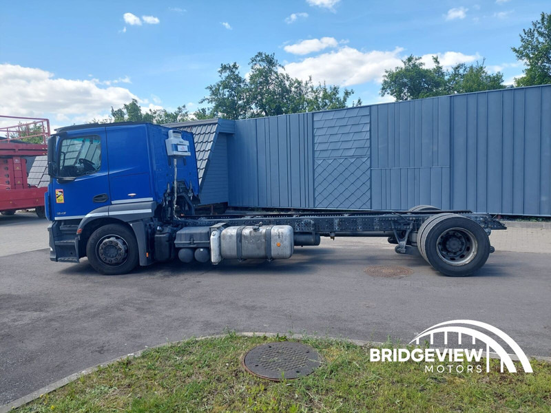 Mercedes-Benz Actros 1843 - Xe tải khung gầm: hình 4 Mercedes-Benz Actros 1843 - Xe tải khung gầm: hình 4