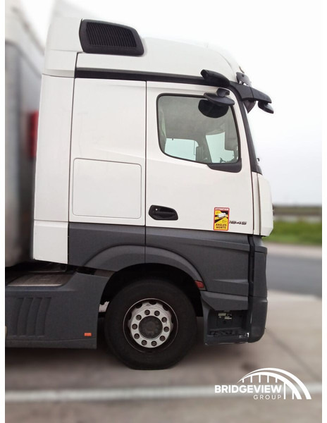 Mercedes-Benz Actros 1845 RETARDER - Xe đầu kéo: hình 5 Mercedes-Benz Actros 1845 RETARDER - Xe đầu kéo: hình 5