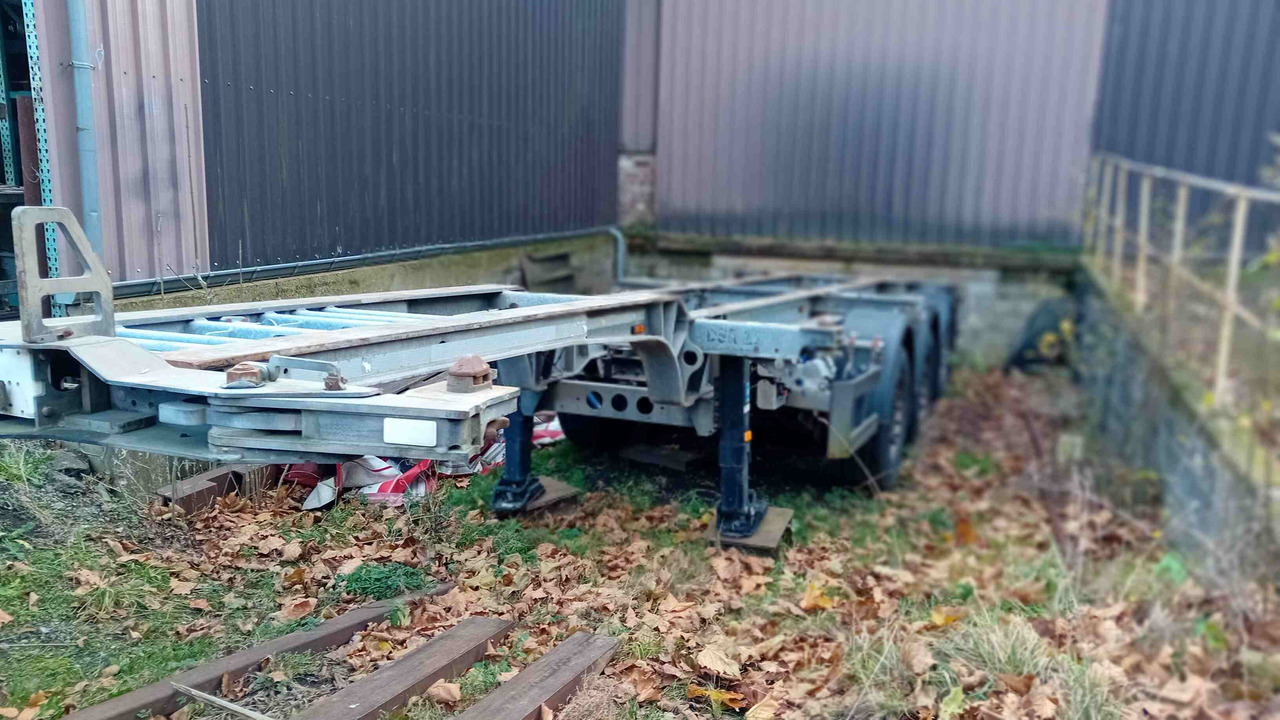 SCHMITZ CARGOBULL châssis porte-conteneur semi-remorque Os - type SGF*3 - adaptable pour conteneur 20' et 40' - Xe chở container/ Sơ mi rơ moóc hoán đổi thân: hình 2 SCHMITZ CARGOBULL châssis porte-conteneur semi-remorque Os - type SGF*3 - adaptable pour conteneur 20' et 40' - Xe chở container/ Sơ mi rơ moóc hoán đổi thân: hình 2