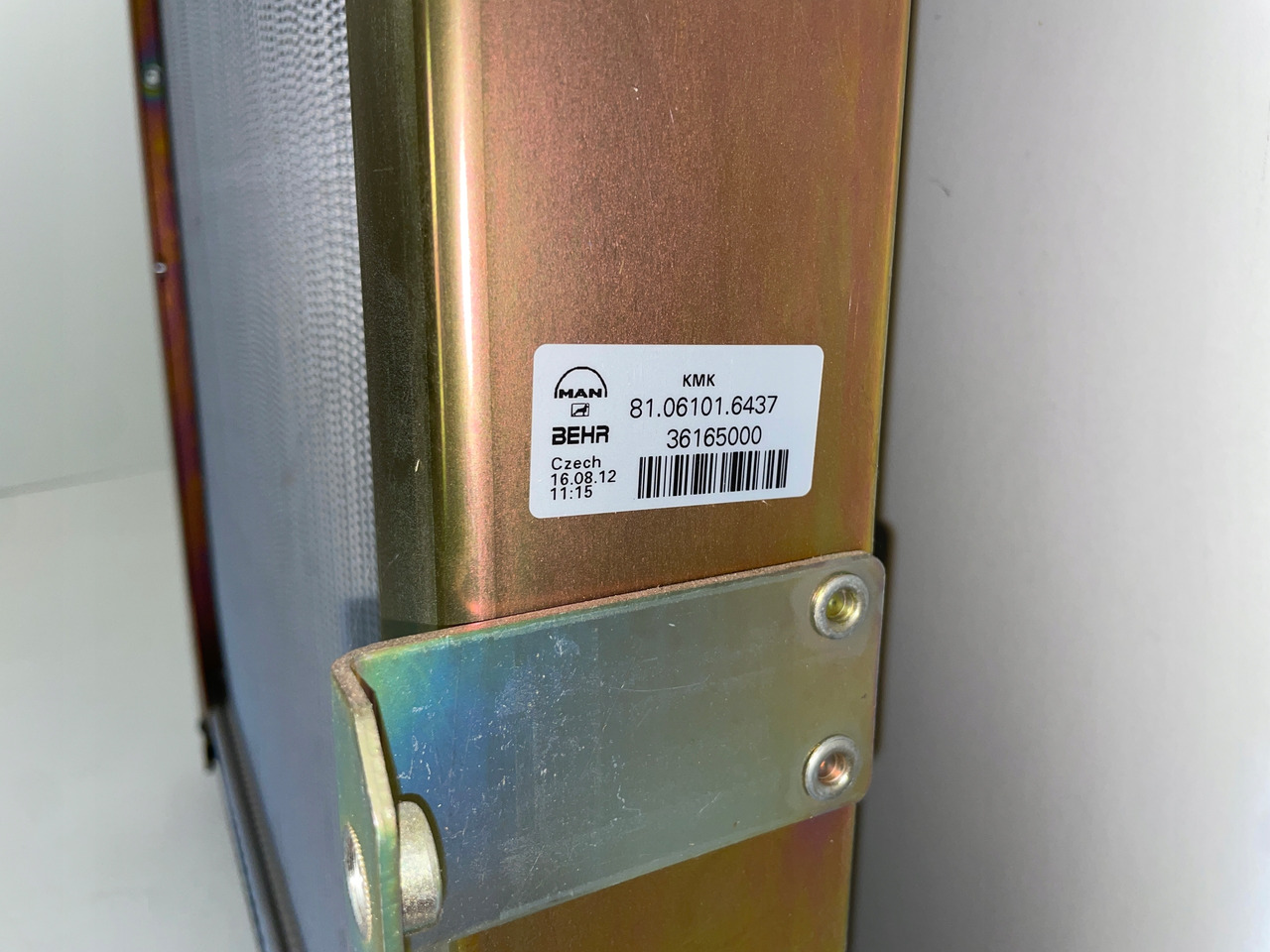 CHŁODNICA WODY MAN F2000 F 90 F 2000 F90 81061016437 - Máy bơm nước cho Xe tải: hình 5 CHŁODNICA WODY MAN F2000 F 90 F 2000 F90 81061016437 - Máy bơm nước cho Xe tải: hình 5