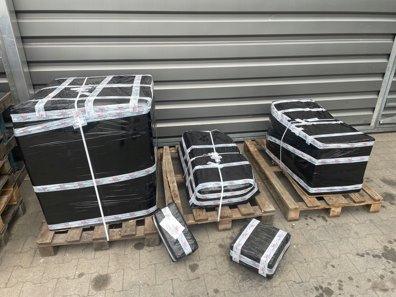 DOLNY STOPIEŃ STOPNICA MAN TGL TGM TGL-3 81615200327 - Bậc bước cho Xe tải: hình 5 DOLNY STOPIEŃ STOPNICA MAN TGL TGM TGL-3 81615200327 - Bậc bước cho Xe tải: hình 5