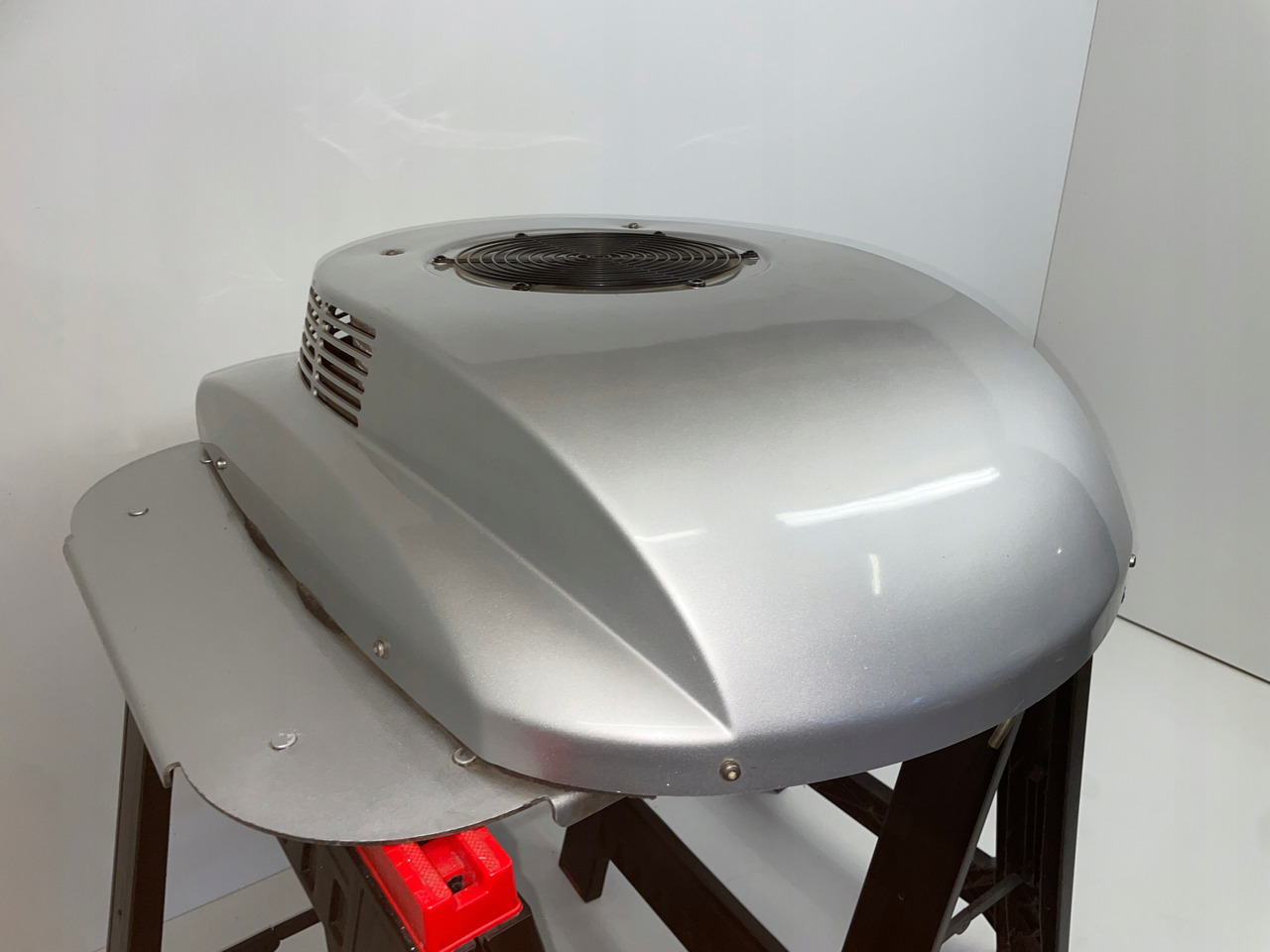 KLIMATYZACJA POSTOJOWA WAECO CA800 MAN SCANIA VOLVO DAF CA-0800-DC - Lốc điều hòa cho Xe tải: hình 3 KLIMATYZACJA POSTOJOWA WAECO CA800 MAN SCANIA VOLVO DAF CA-0800-DC - Lốc điều hòa cho Xe tải: hình 3