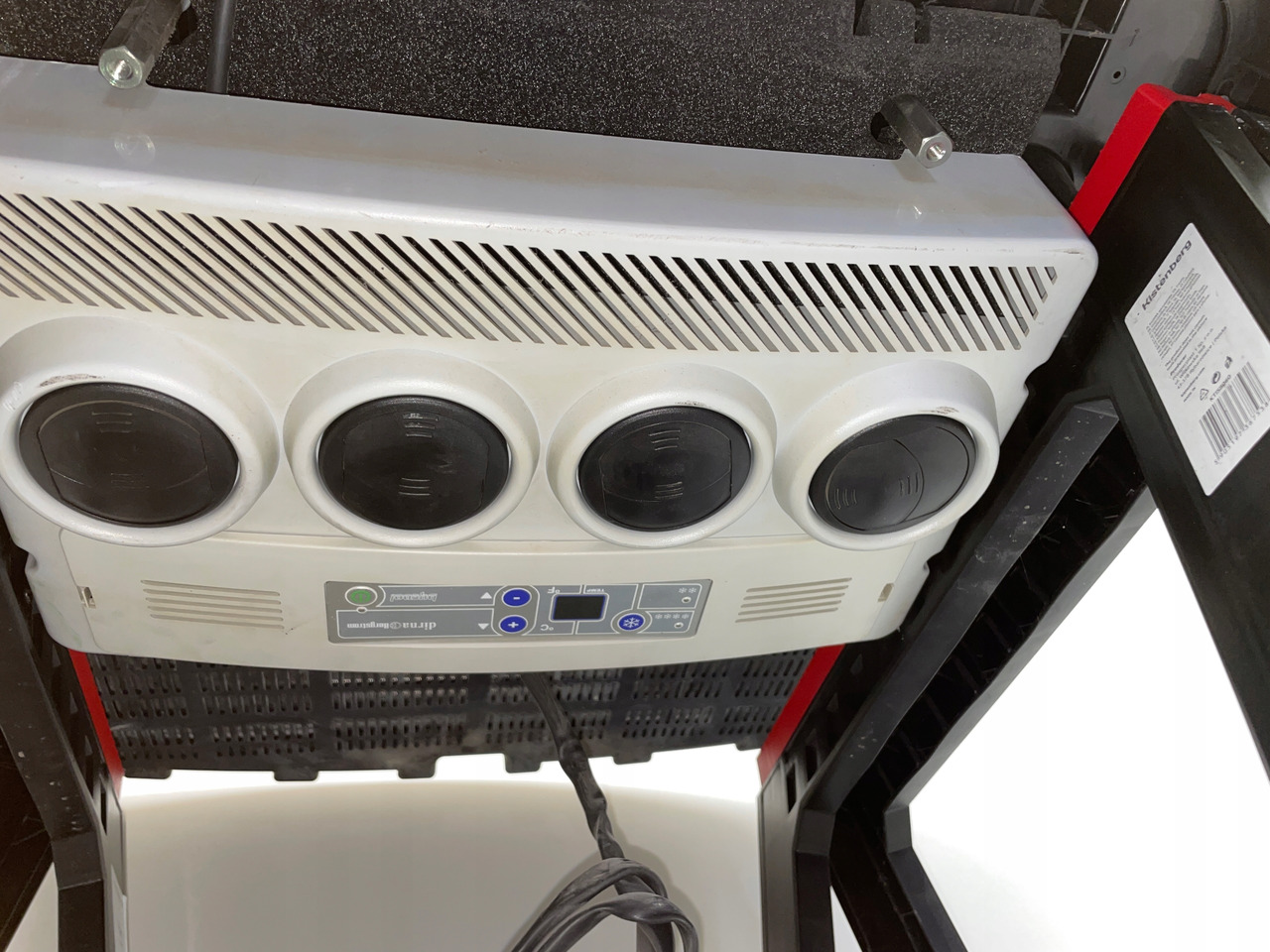 KLIMATYZACJA SLIMCOOL FACTORY PREP DAF MAN SCANIA - Lốc điều hòa cho Xe tải: hình 5 KLIMATYZACJA SLIMCOOL FACTORY PREP DAF MAN SCANIA - Lốc điều hòa cho Xe tải: hình 5