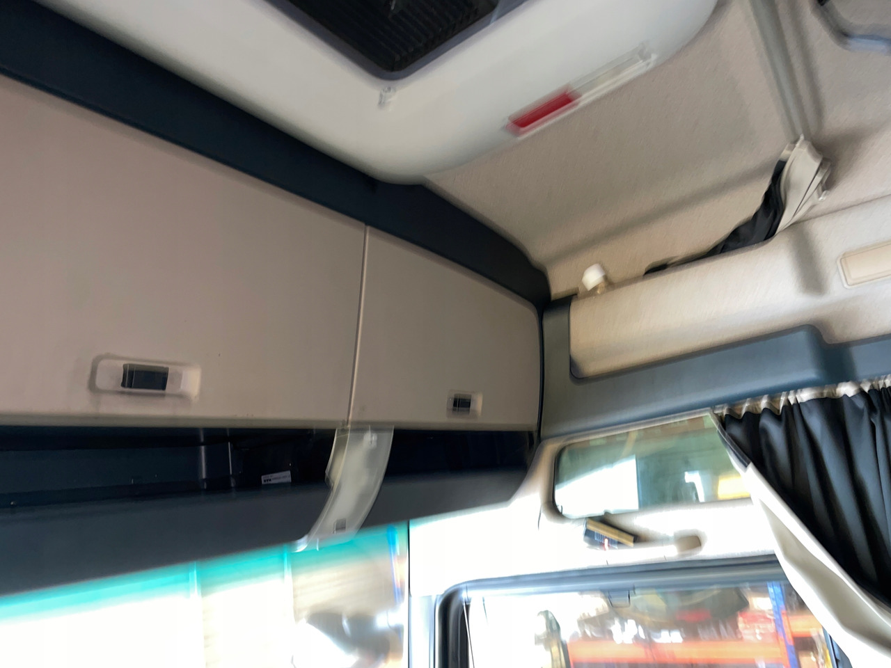 KOMPLETNA KABINA MAN TGX XXL EURO 6 LIFT - Cabin cho Xe tải: hình 3 KOMPLETNA KABINA MAN TGX XXL EURO 6 LIFT - Cabin cho Xe tải: hình 3