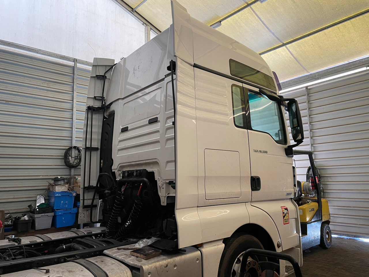 KOMPLETNA KABINA MAN TGX XXL EURO 6 LIFT - Cabin cho Xe tải: hình 4 KOMPLETNA KABINA MAN TGX XXL EURO 6 LIFT - Cabin cho Xe tải: hình 4