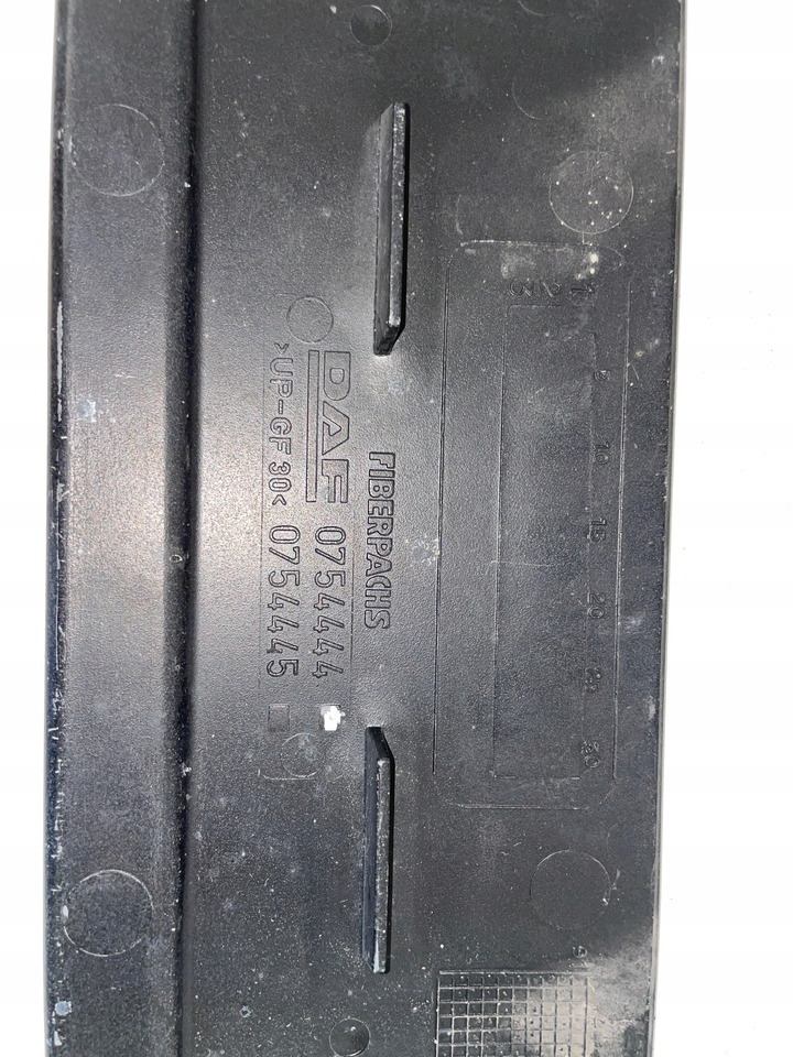 PODSZYBIEMASKOWNICA SZYBY OSŁONA DAF CV 1665944 - Kính chắn gió cho Xe tải: hình 4 PODSZYBIEMASKOWNICA SZYBY OSŁONA DAF CV 1665944 - Kính chắn gió cho Xe tải: hình 4