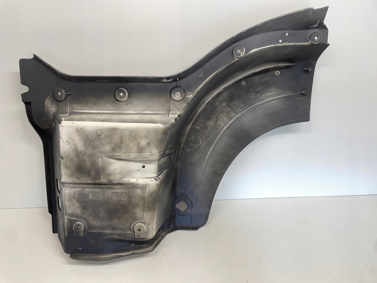 PRAWA STOPNICA MAN TGS E6 81615100870 - Lưới tản nhiệt cho Xe tải: hình 4 PRAWA STOPNICA MAN TGS E6 81615100870 - Lưới tản nhiệt cho Xe tải: hình 4