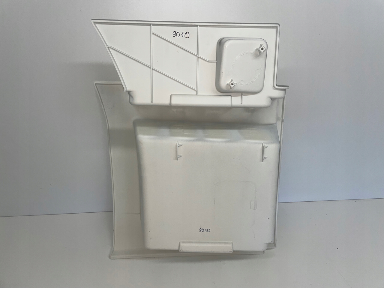 STOPIEŃ STOPNICA MAN TGX 3 TG3 - Bậc bước cho Xe tải: hình 3 STOPIEŃ STOPNICA MAN TGX 3 TG3 - Bậc bước cho Xe tải: hình 3