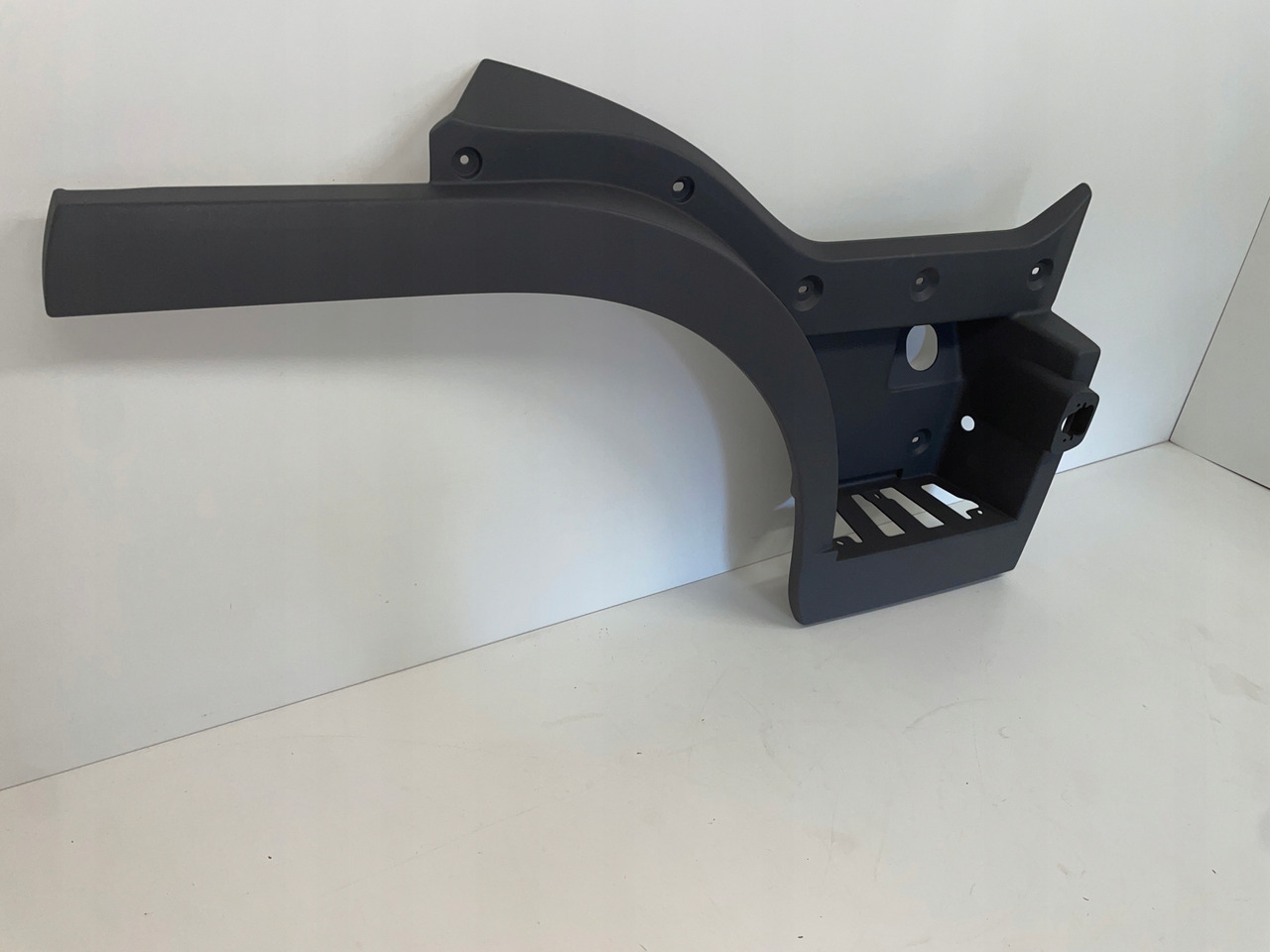 STOPNICA STOPIEŃ MAN TGL TGM TG3 TGL3 TGM3 81615200230 - Bậc bước cho Xe tải: hình 2 STOPNICA STOPIEŃ MAN TGL TGM TG3 TGL3 TGM3 81615200230 - Bậc bước cho Xe tải: hình 2