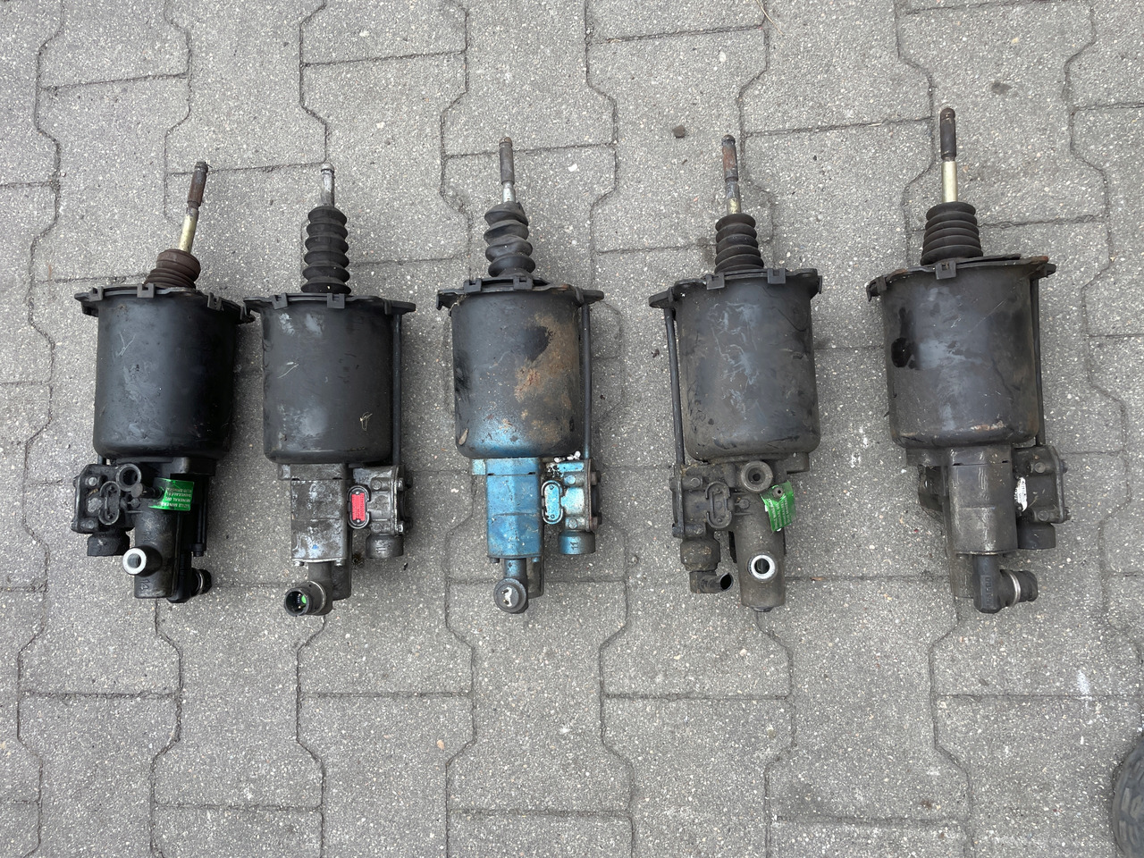 WYBIERAK SKRZYNI BIEGÓW WYSPRZĘGLIK ZAWÓR MAN TGA TGS TGX 9700514127 - Xi lanh ly hợp cho Xe tải: hình 2 WYBIERAK SKRZYNI BIEGÓW WYSPRZĘGLIK ZAWÓR MAN TGA TGS TGX 9700514127 - Xi lanh ly hợp cho Xe tải: hình 2