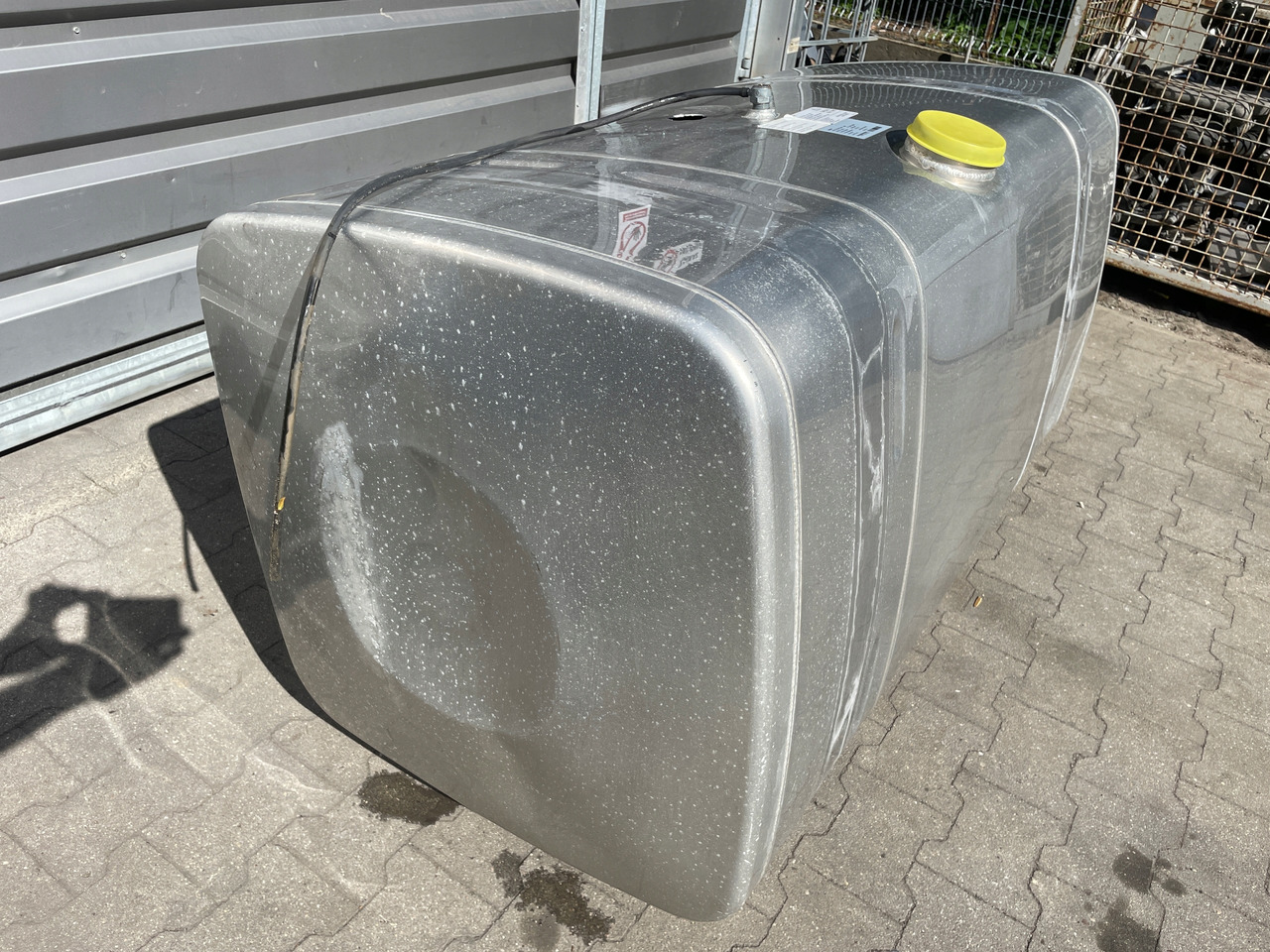 ZBIORNIK NA PALIWO MAN TGX TGS 580 L 81122016684 - Bình nhiên liệu cho Xe tải: hình 5 ZBIORNIK NA PALIWO MAN TGX TGS 580 L 81122016684 - Bình nhiên liệu cho Xe tải: hình 5