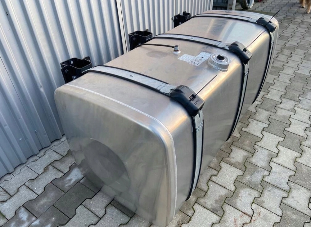 ZBIORNIK PALIWA MAN TGX TGS 710 L 81122016949 - Bình nhiên liệu cho Xe tải: hình 3 ZBIORNIK PALIWA MAN TGX TGS 710 L 81122016949 - Bình nhiên liệu cho Xe tải: hình 3