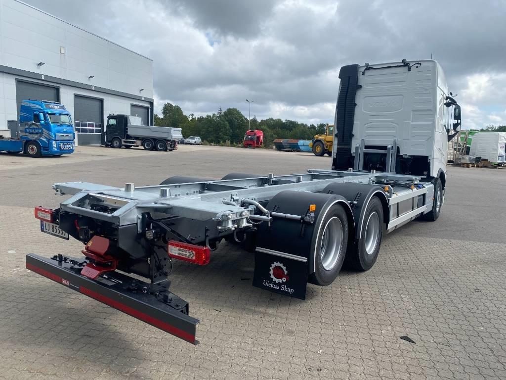 Volvo FH 540 - Xe chở container/ Xe tải hoán đổi thân: hình 3 Volvo FH 540 - Xe chở container/ Xe tải hoán đổi thân: hình 3