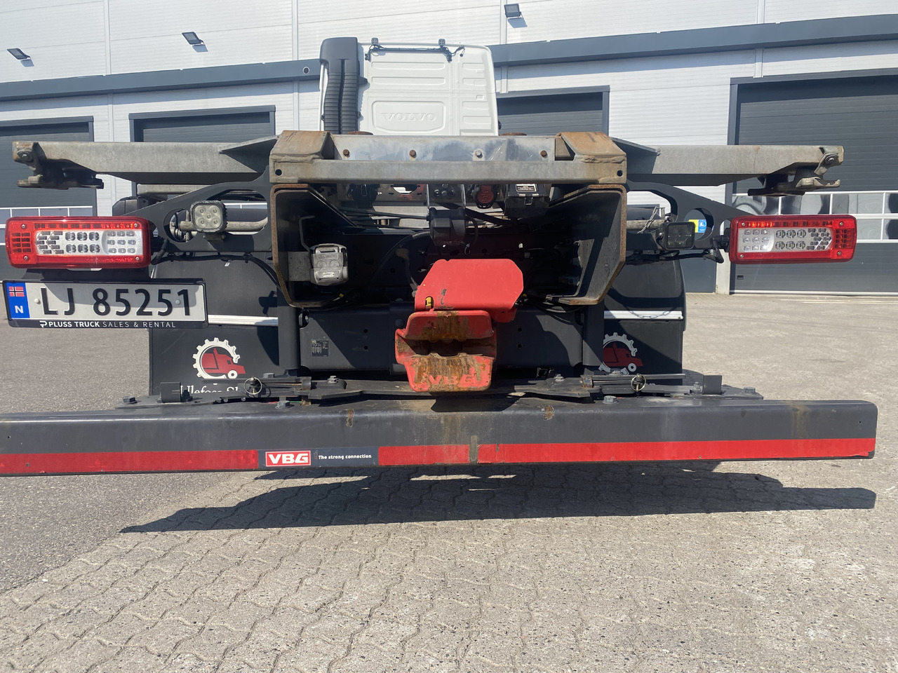 Volvo FH 540 - Xe chở container/ Xe tải hoán đổi thân: hình 5 Volvo FH 540 - Xe chở container/ Xe tải hoán đổi thân: hình 5