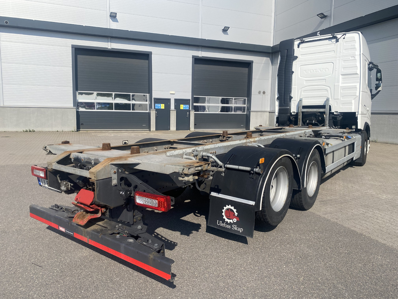 Volvo FH 540 - Xe chở container/ Xe tải hoán đổi thân: hình 3 Volvo FH 540 - Xe chở container/ Xe tải hoán đổi thân: hình 3