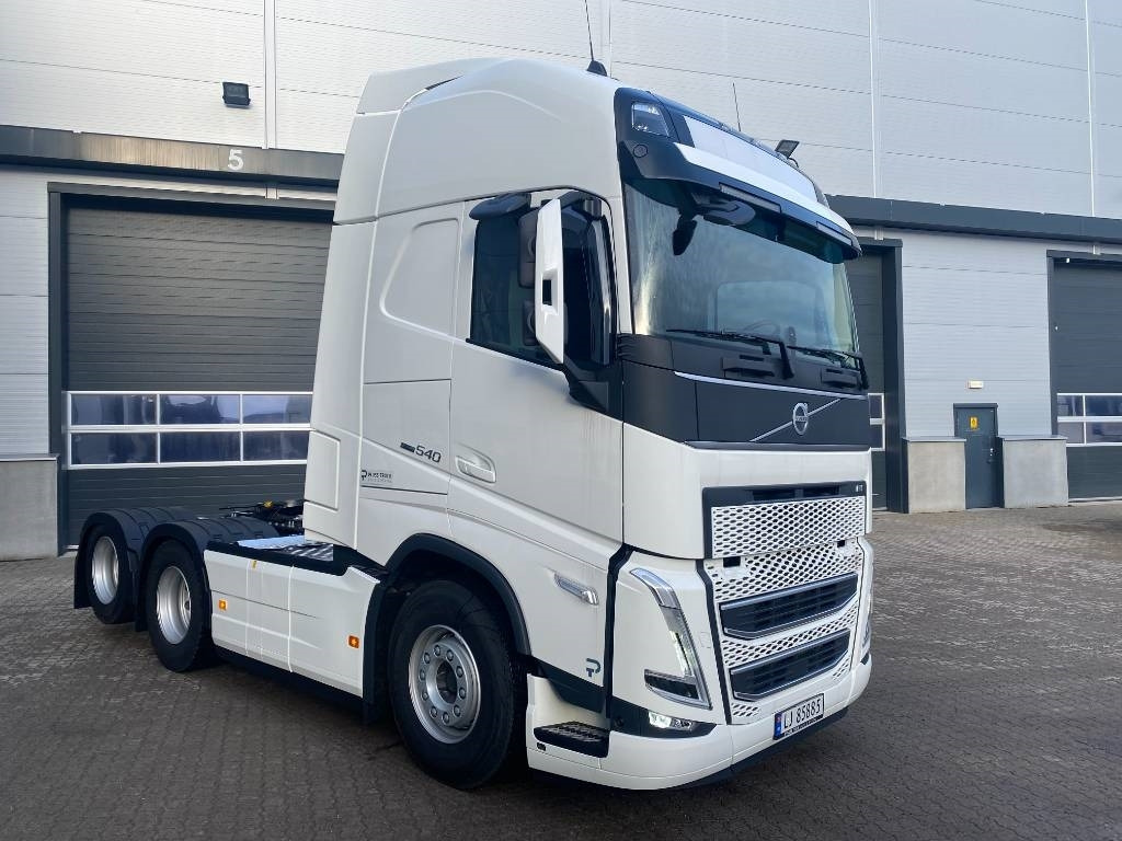 Volvo FH 540 - Xe đầu kéo: hình 2 Volvo FH 540 - Xe đầu kéo: hình 2