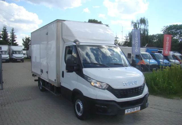 Iveco DAILY 35 S 16 3.0TDI WINDA 3.5T 4.20M - Xe tải nhỏ thùng kín: hình 4 Iveco DAILY 35 S 16 3.0TDI WINDA 3.5T 4.20M - Xe tải nhỏ thùng kín: hình 4
