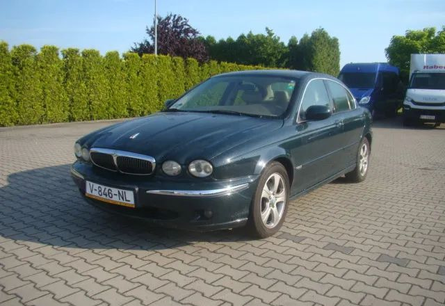 Jaguar X-Type - Sedan: hình 4 Jaguar X-Type - Sedan: hình 4
