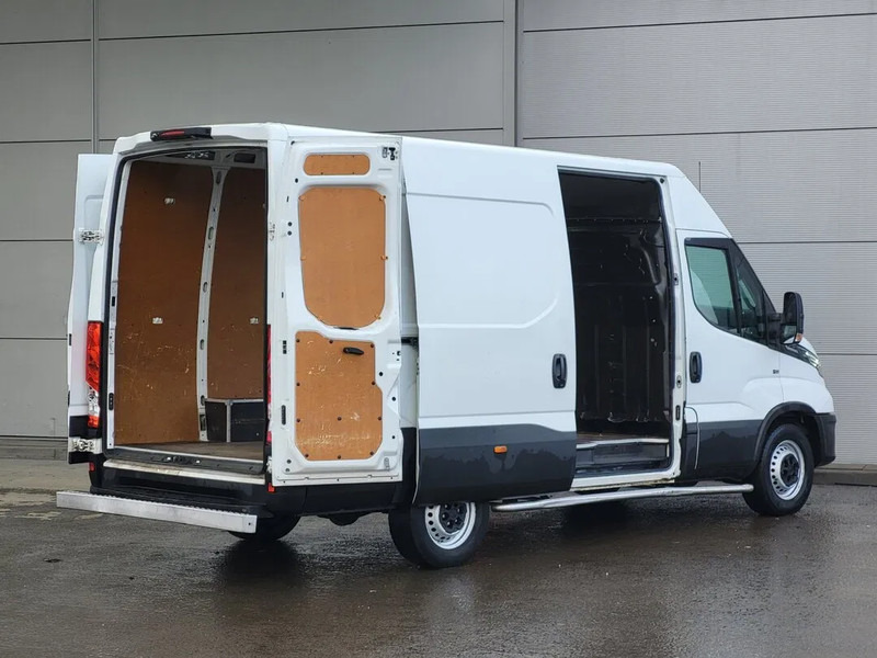 Iveco Daily 35S14 - Xe van chở hàng, Xe tải van: hình 3 Iveco Daily 35S14 - Xe van chở hàng, Xe tải van: hình 3