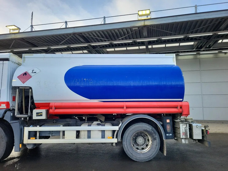 Mercedes-Benz Antos 1824 - Xe bồn: hình 3 Mercedes-Benz Antos 1824 - Xe bồn: hình 3