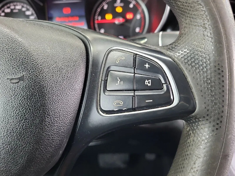 Xe van nhỏ gọn, Xe tải van Mercedes-Benz V-Klasse: hình 18