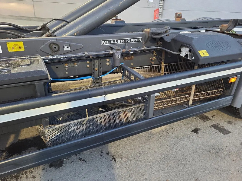 Scania G410 - Xe tải nâng móc: hình 5 Scania G410 - Xe tải nâng móc: hình 5