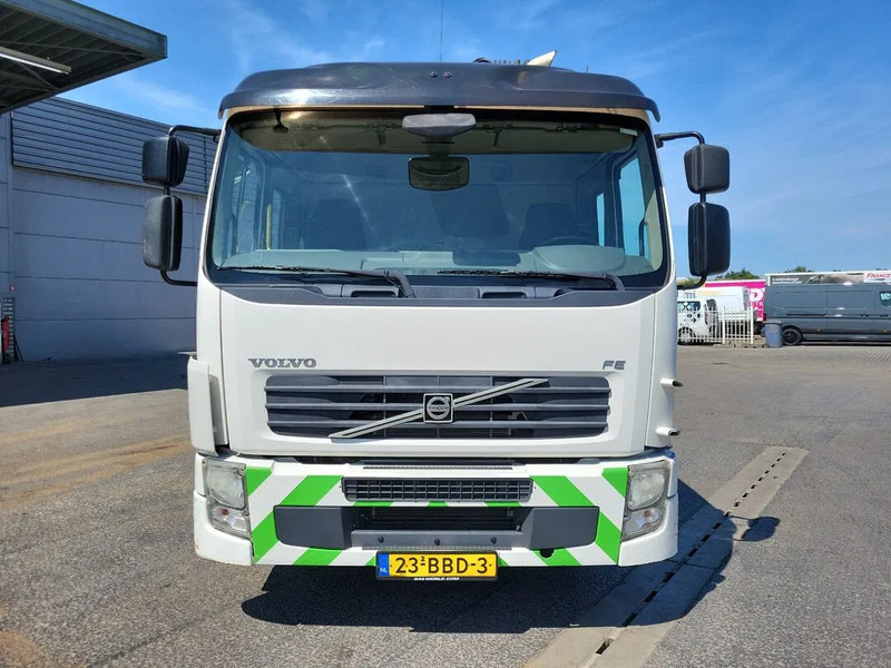 Volvo FE 300 - Xe tải chở rác: hình 5 Volvo FE 300 - Xe tải chở rác: hình 5