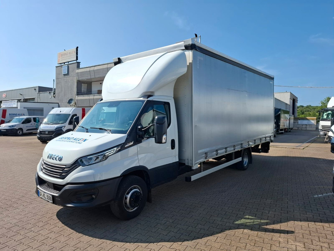 Iveco 72-210P/A8,Luft,HiMatic,LBW,Schiebepl., - Xe van thùng mui bạt: hình 1 Iveco 72-210P/A8,Luft,HiMatic,LBW,Schiebepl., - Xe van thùng mui bạt: hình 1