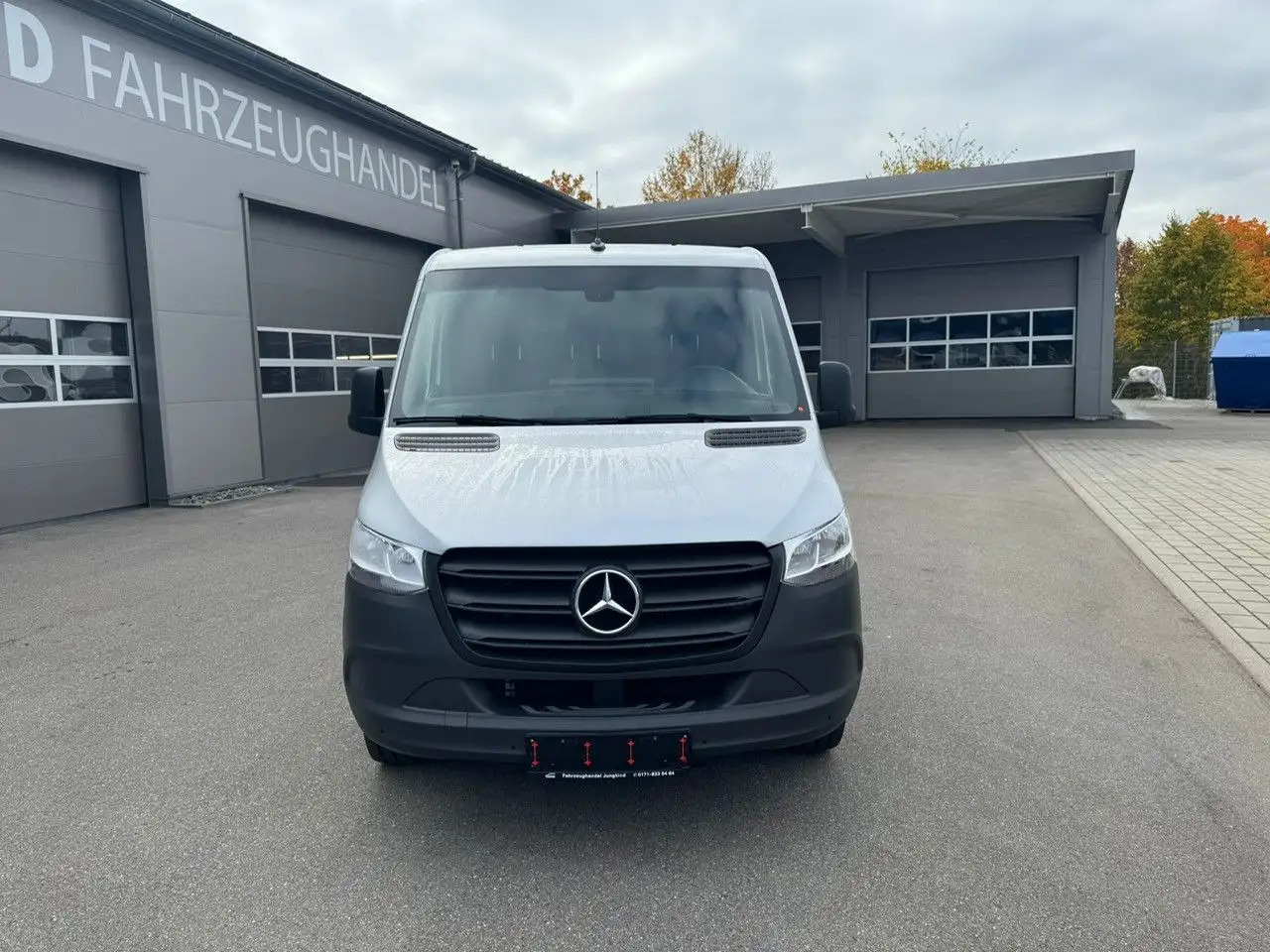 Mercedes-Benz Sprinter 317 CDI Flach Lang Silber Klima MBUX - Xe van chở hàng: hình 2 Mercedes-Benz Sprinter 317 CDI Flach Lang Silber Klima MBUX - Xe van chở hàng: hình 2