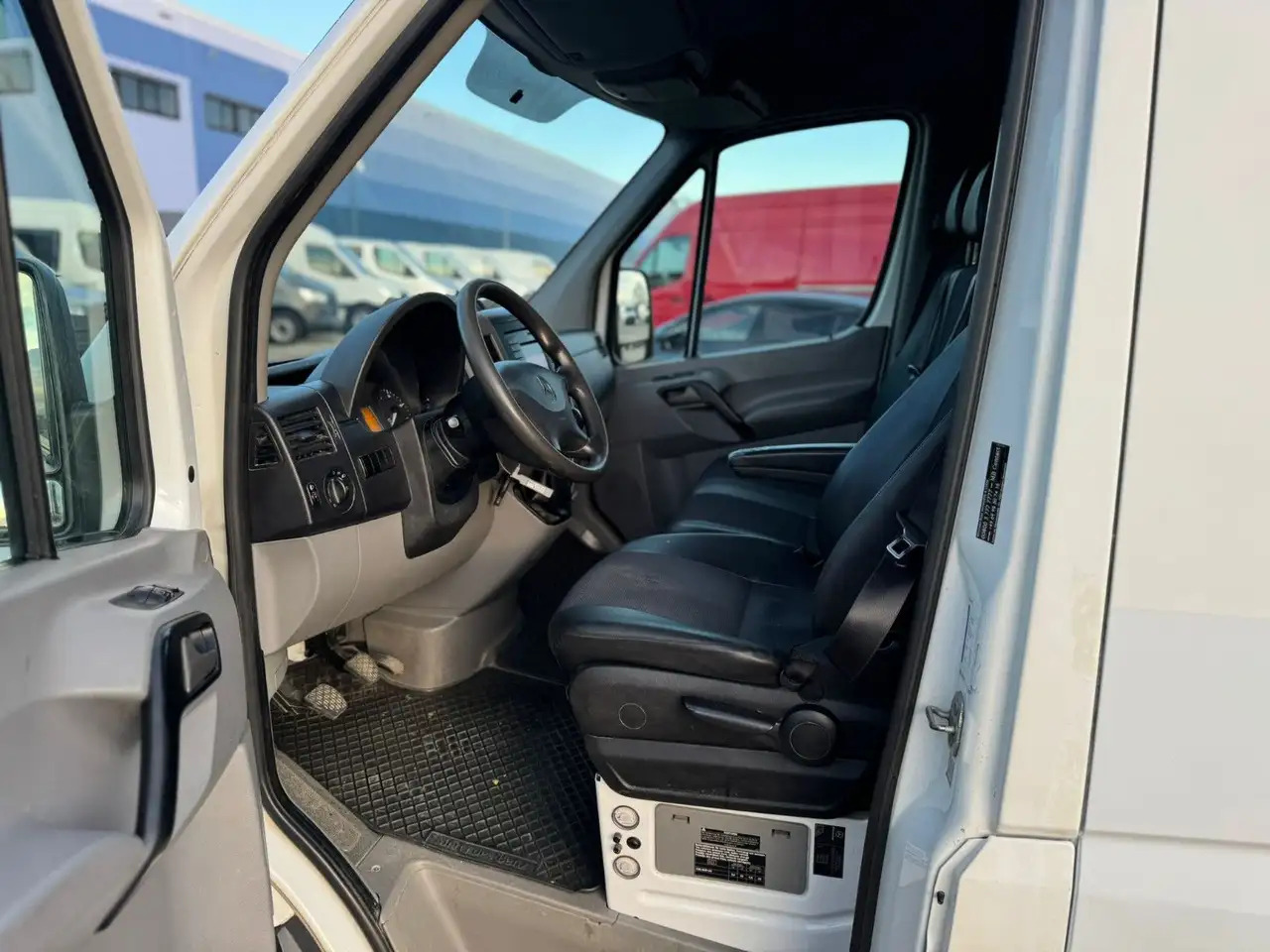 Mercedes-Benz Sprinter 319 CDI Maxi Lang XXL Extralang Mixto - Xe van chở hàng: hình 3 Mercedes-Benz Sprinter 319 CDI Maxi Lang XXL Extralang Mixto - Xe van chở hàng: hình 3