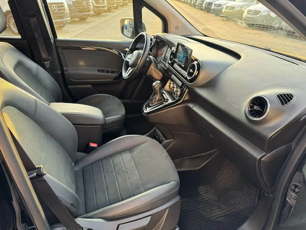 Mercedes-Benz T-Class T -Klasse 160 d standard - Xe hơi: hình 2 Mercedes-Benz T-Class T -Klasse 160 d standard - Xe hơi: hình 2