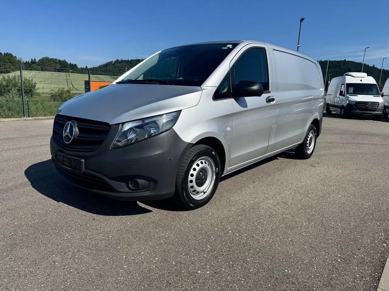Mercedes-Benz Vito 114 CDI Kompakt Silber Bott - Xe van chở hàng: hình 1 Mercedes-Benz Vito 114 CDI Kompakt Silber Bott - Xe van chở hàng: hình 1