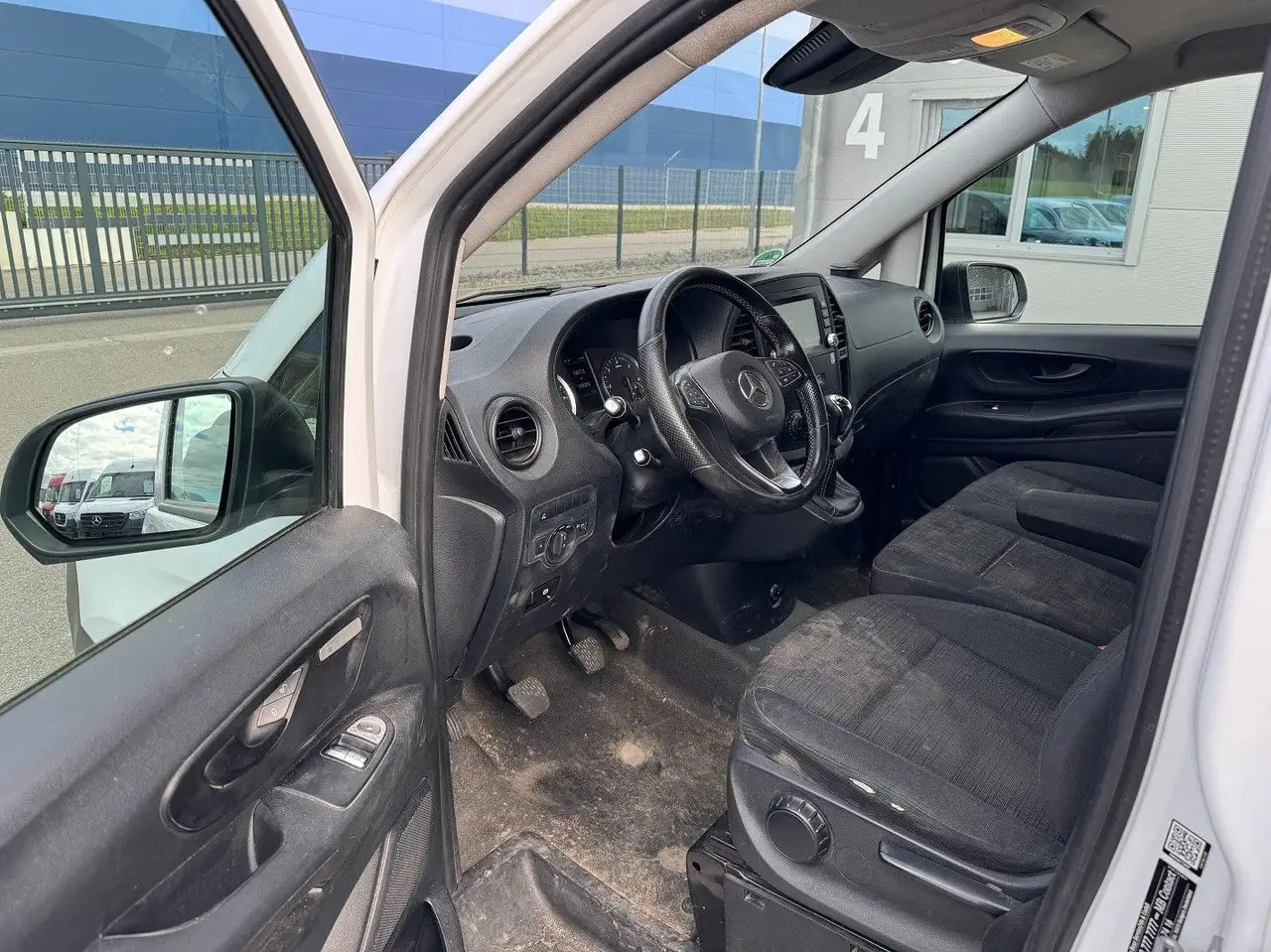 Mercedes-Benz Vito 114 CDI Lang Klima AHK - Xe van chở hàng: hình 5 Mercedes-Benz Vito 114 CDI Lang Klima AHK - Xe van chở hàng: hình 5