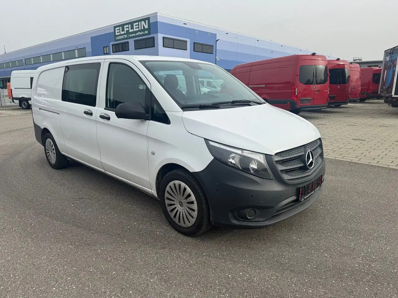 Mercedes-Benz Vito 116 CDI Lang Extralang Mixto Klima - Xe van chở hàng: hình 2 Mercedes-Benz Vito 116 CDI Lang Extralang Mixto Klima - Xe van chở hàng: hình 2