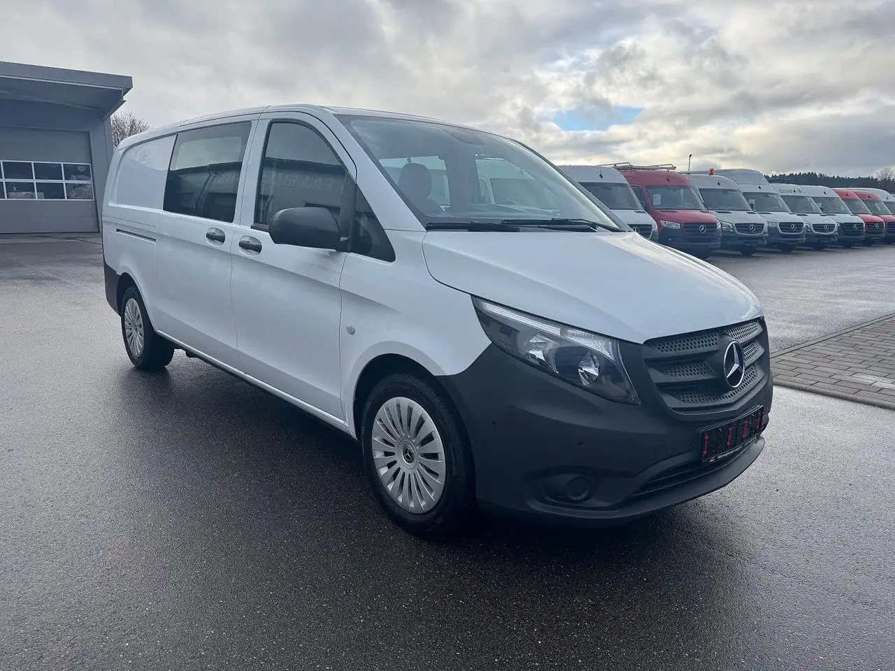 Mercedes-Benz Vito 116 CDI Lang Extralang Mixto Klima - Xe van chở hàng: hình 2 Mercedes-Benz Vito 116 CDI Lang Extralang Mixto Klima - Xe van chở hàng: hình 2
