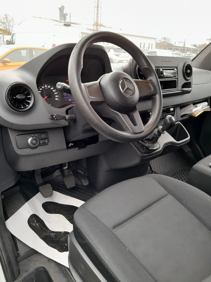 MERCEDES-BENZ Sprinter - Xe tải nhỏ phẳng: hình 3 MERCEDES-BENZ Sprinter - Xe tải nhỏ phẳng: hình 3