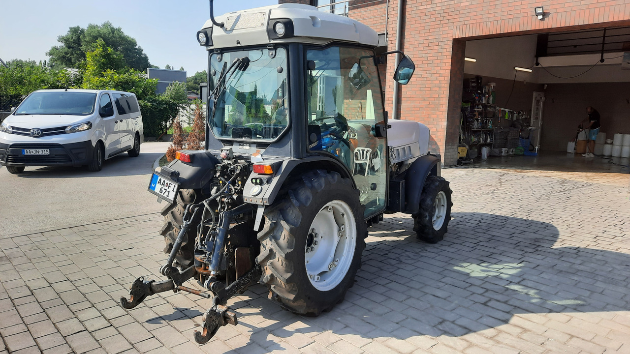 LAMBORGHINI RV90 Automatic - Máy móc nông nghiệp: hình 4 LAMBORGHINI RV90 Automatic - Máy móc nông nghiệp: hình 4